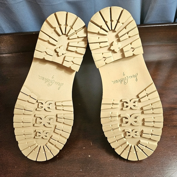 SALE❗️Brand New Sam Edelman Leone Chelsea Boots - Picture 9 of 11